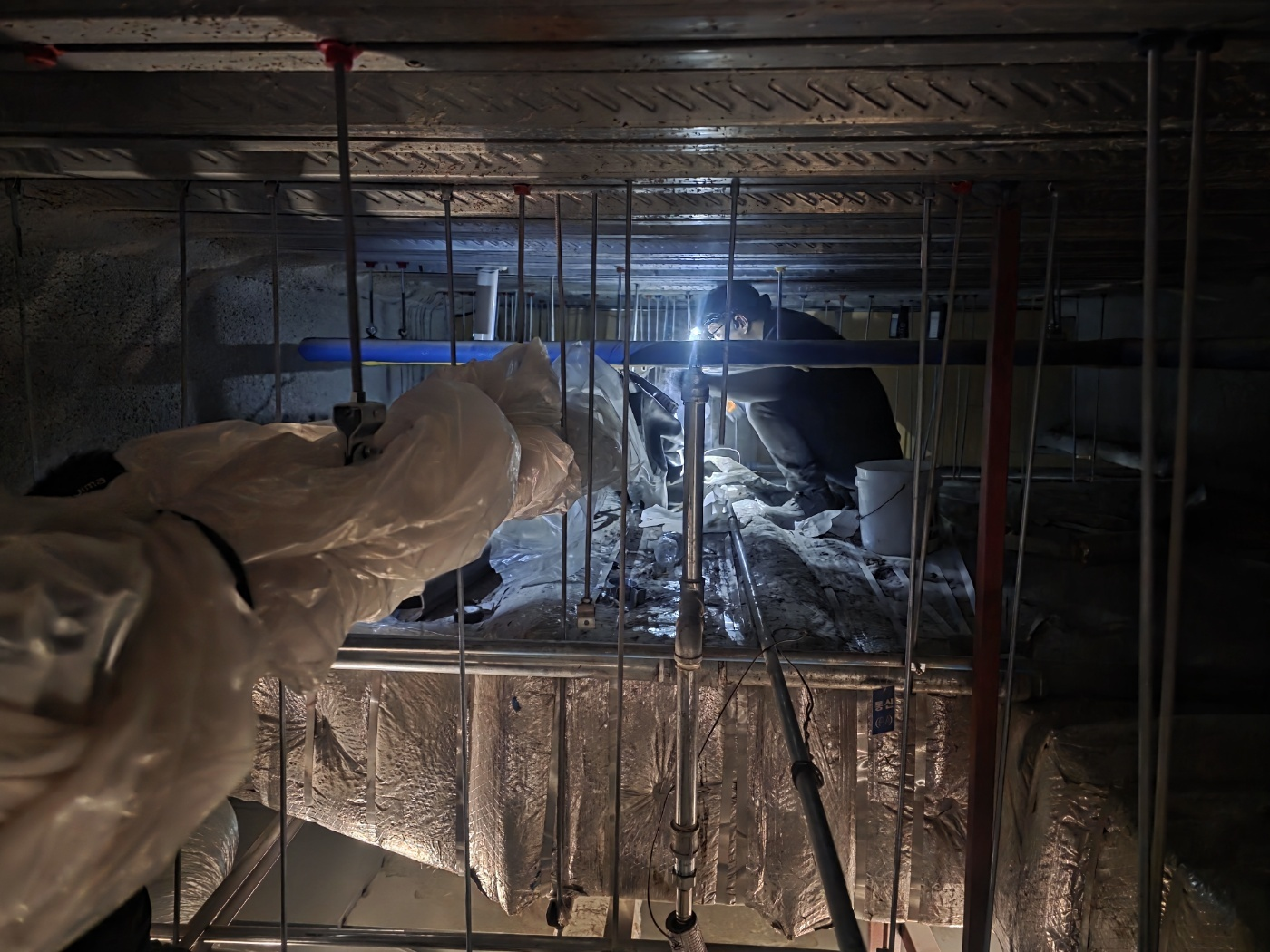 천장 배관 작업 완료